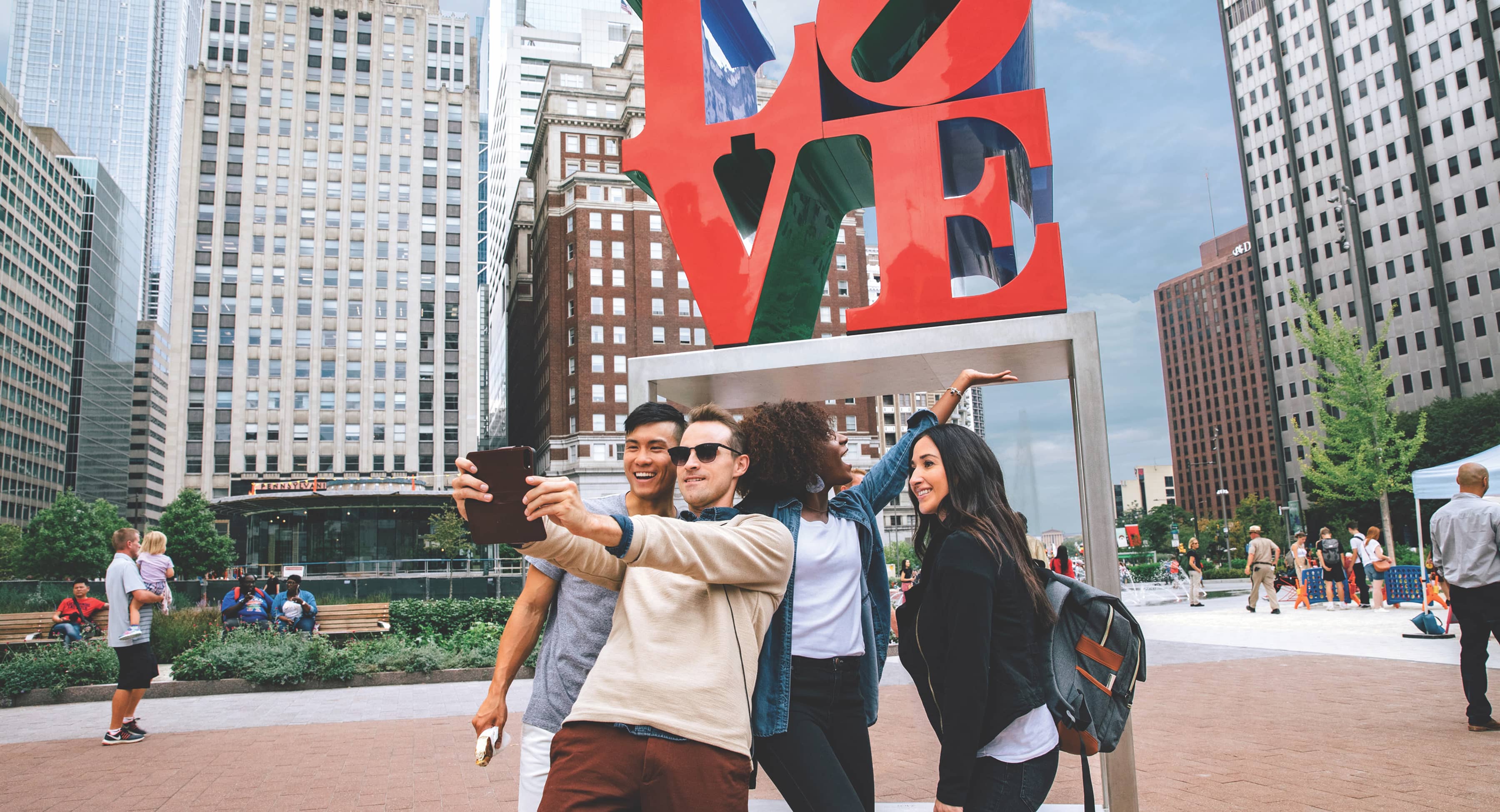 philadelphia convention & visitors bureau love park image