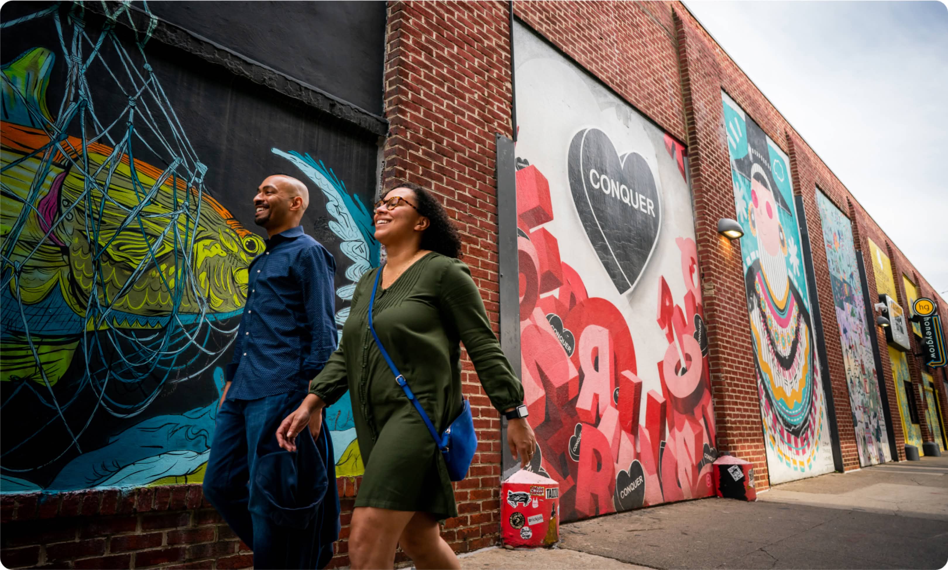 Two people walking in Philadelphia