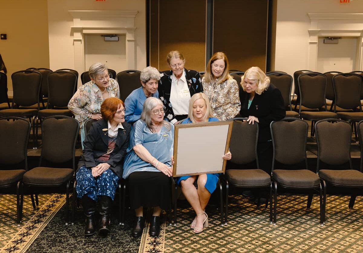 Alpha Xi Delta Alumnae Members